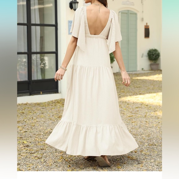 Amazon Cream V-Neck Maxi Dress - Picture 2 of 2